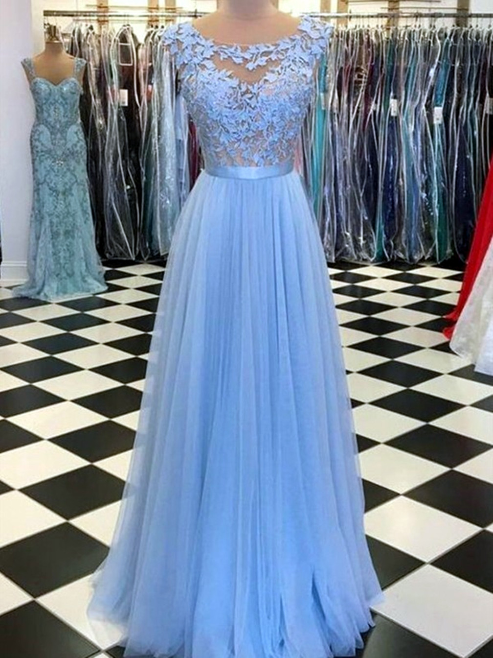 Women A-line/princess Lace Prom Dresses Long Appliques Evening Party Gowns Sleeveless Formal Dress Yp083