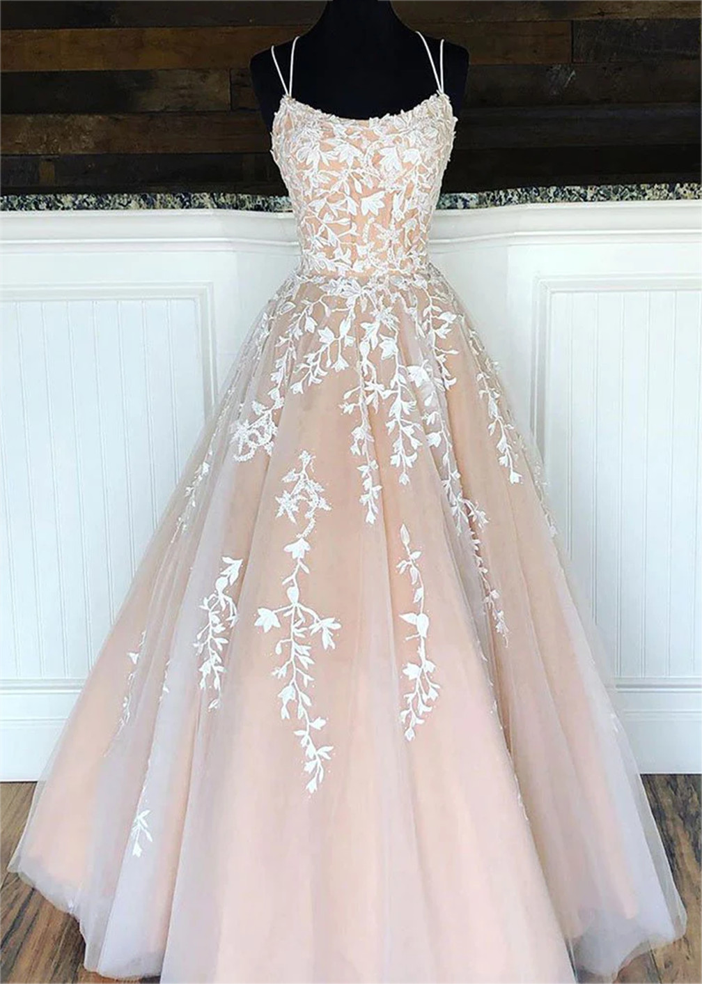 Women A-line Tulle Lace Prom Dresses Long Appliques Evening Party Gowns Sleeveless Formal Dress Yp114