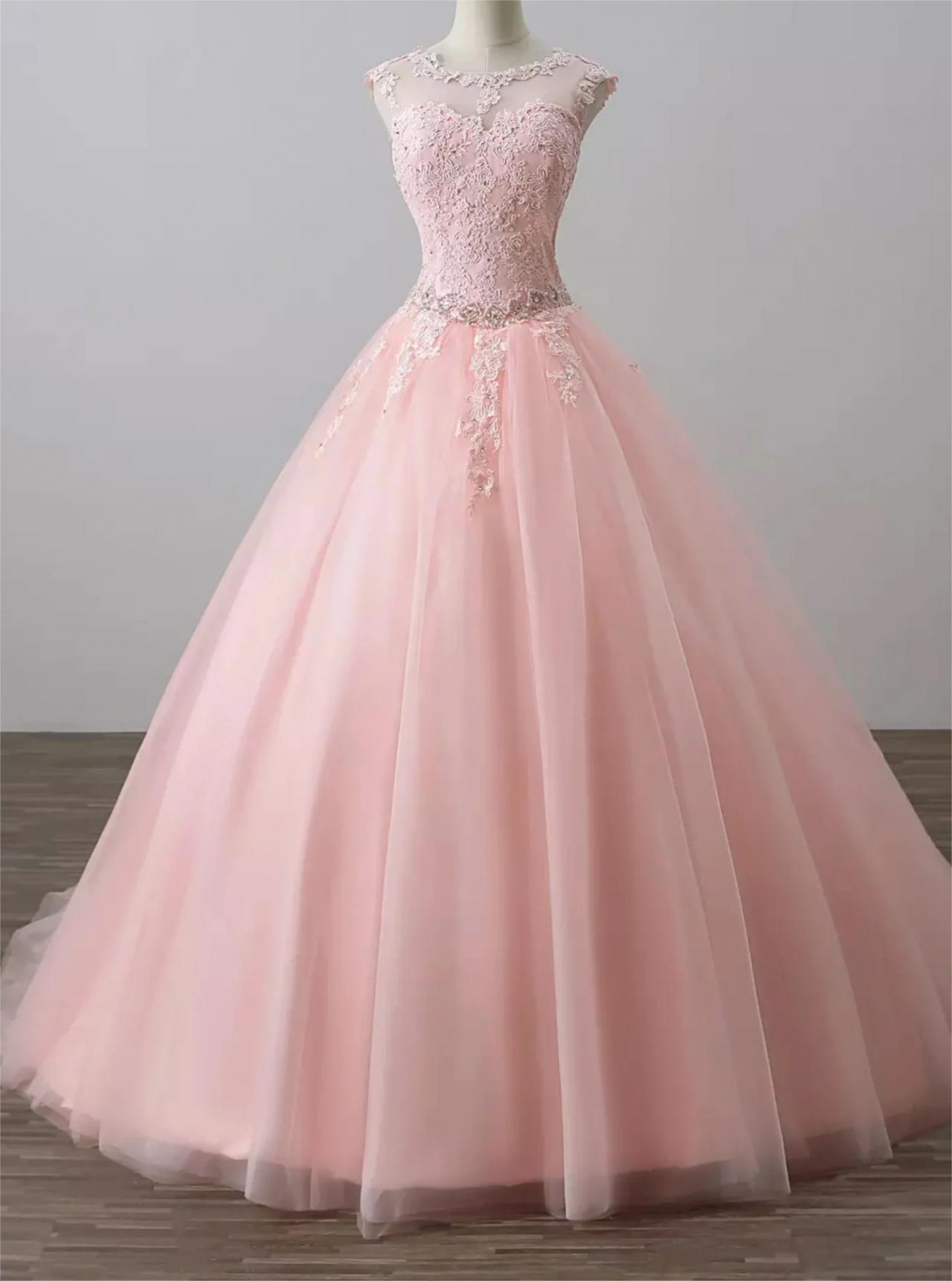 Women A-line Tulle Lace Prom Dresses Long Appliques Evening Party Gowns Sleeveless Formal Dress Yp122